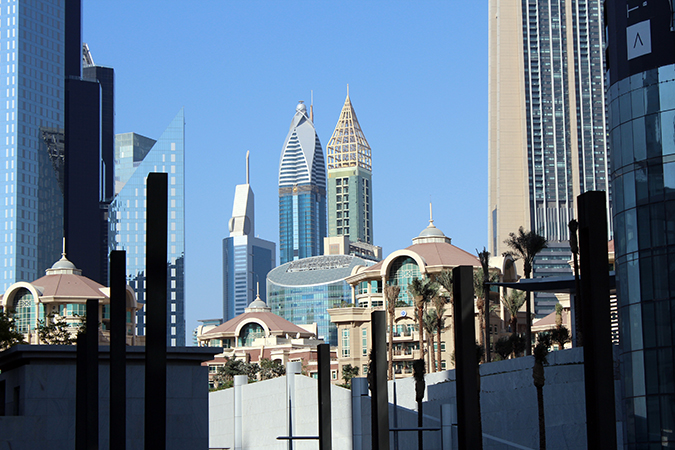 Ada Wanders/Włóczykijada. Dubaj. Widok po wyjściu ze stacji Dubai Mall